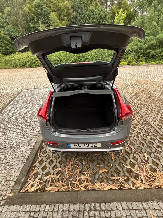 Volvo V40 R-Design 2.0 120cv