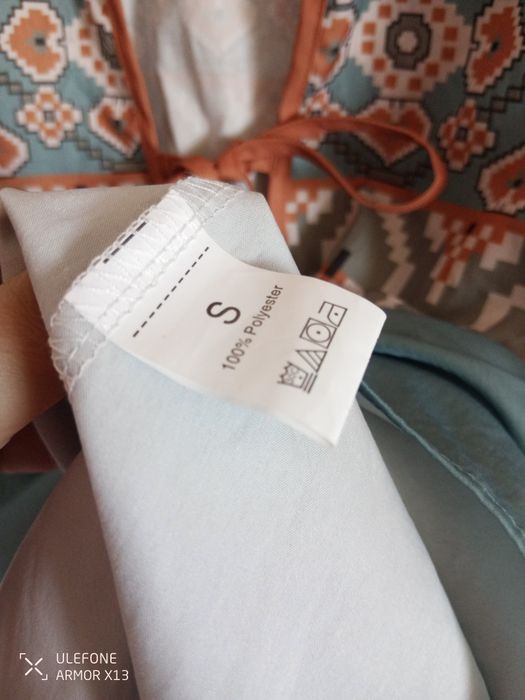 Blusa estampada etiqueta S