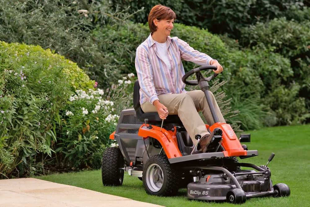 Traktor ogrodowy HUSQVARNA Rider R 112C