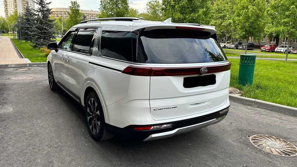 Kia Carnival 2021 2,2 дизель