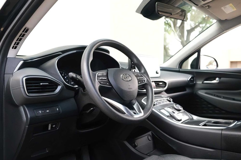Hyundai Santa Fe      2020