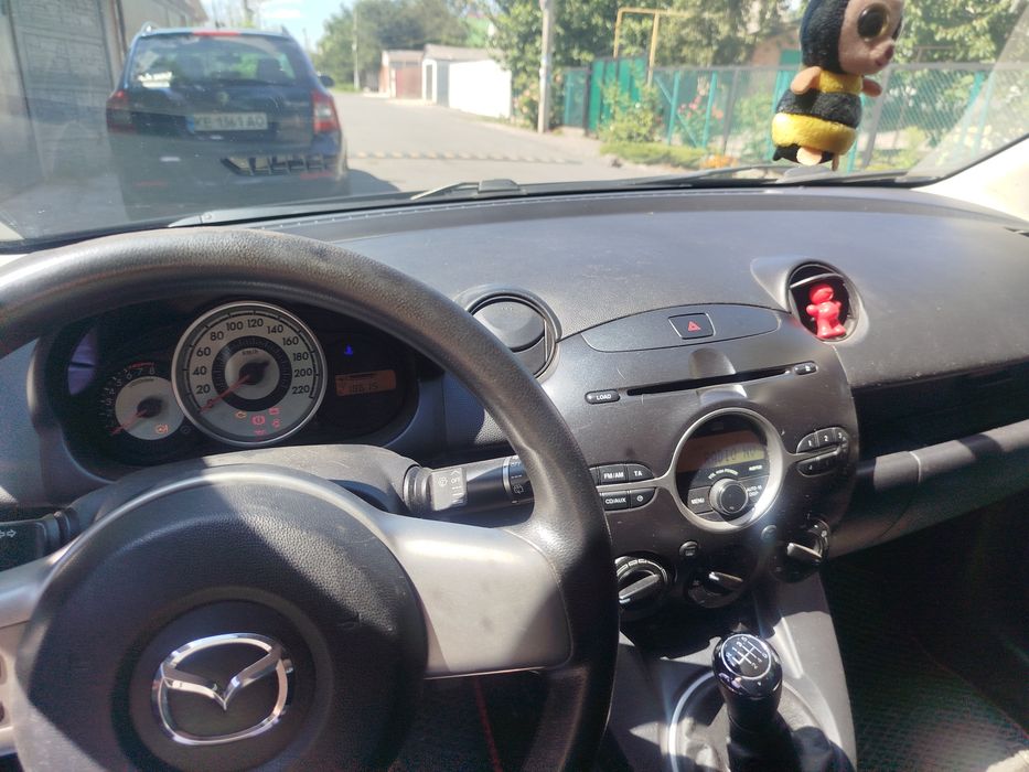 Продам Mazda - 2, 2009 г.в. - МЕХАНИКА.