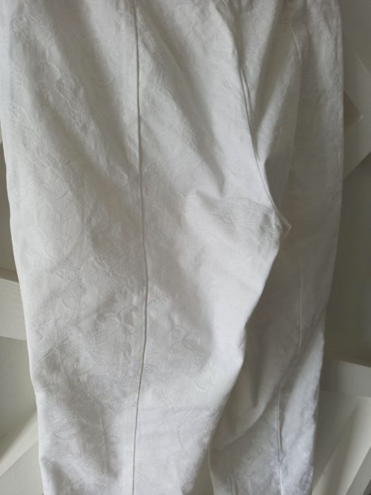 Eleganckie spodnie cygaretki