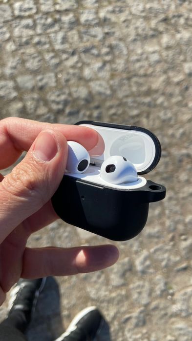 AirPods 3 in excellent condition64741247927169121