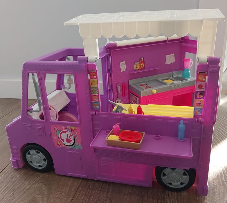 Barbie Food Truck