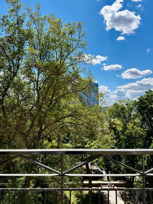 Продам квартиру 189,4 м², сталінка — Козловського 5, урядовий квартал