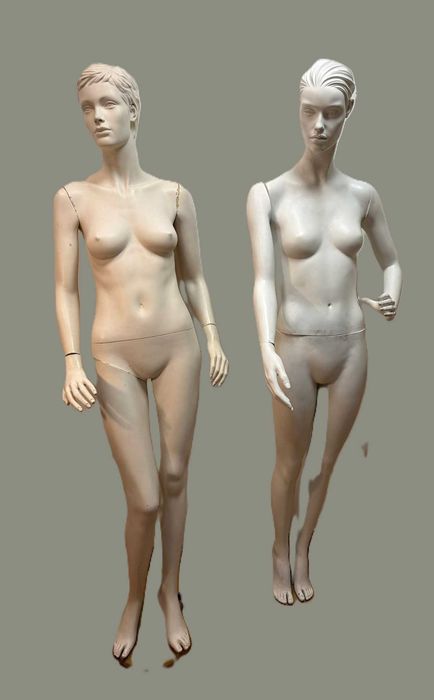 Manequins antigos femeninos,  tamanho adulto com base