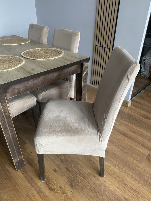 Stół plus 6 krzeseł