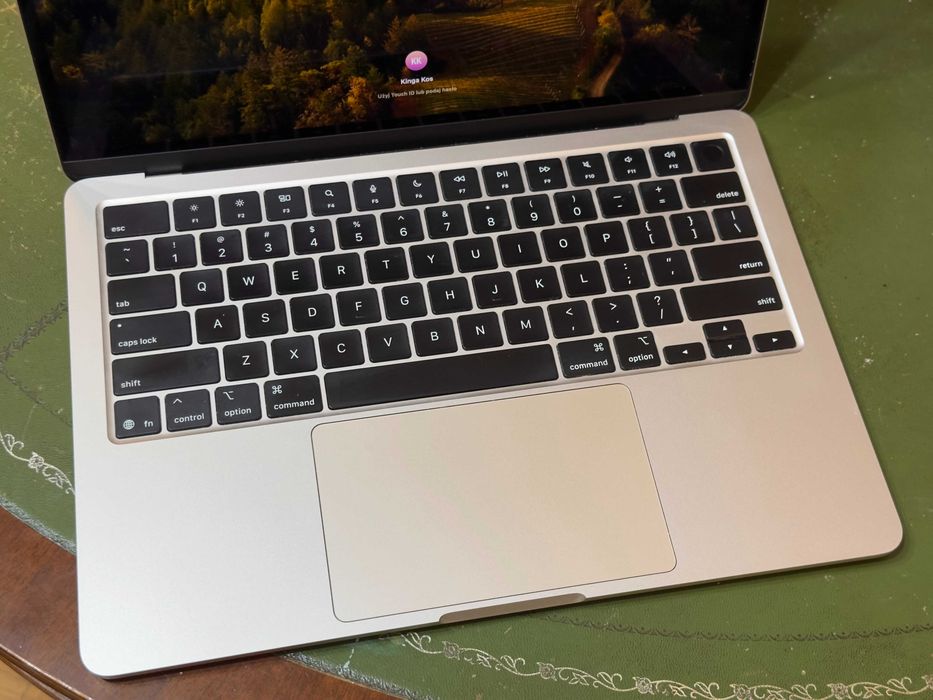 Apple Macbook Air M4 2025 16GB/256GB | Super Stan | Bateria 98% | BOX
