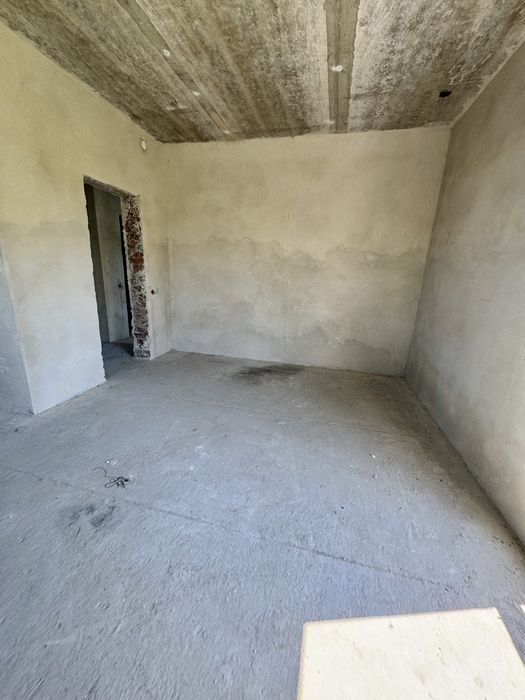 Продаж окремого будинку в Конопниці