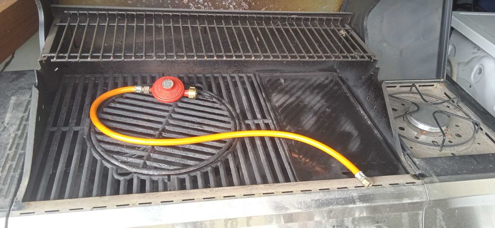 grill   firmowy jak nowy kompletny okazja