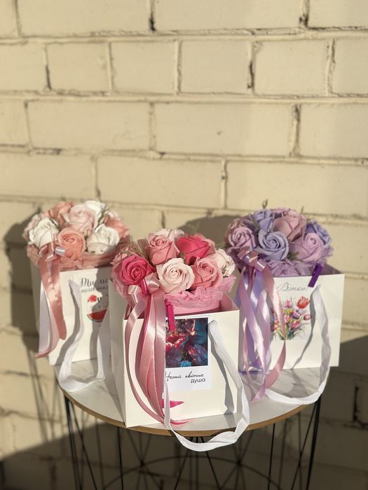 Букет з мильних квітів троянд на день закоханих народження