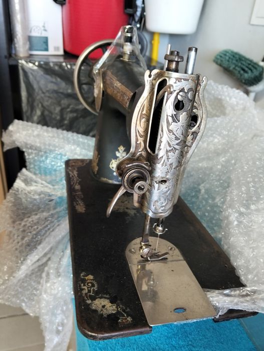 Máquina de costura Singer