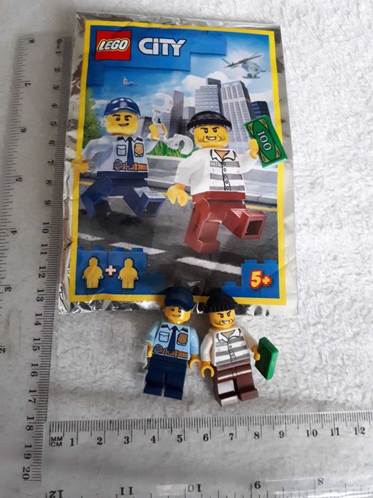 Lego City Policjant I Złodziej 952016