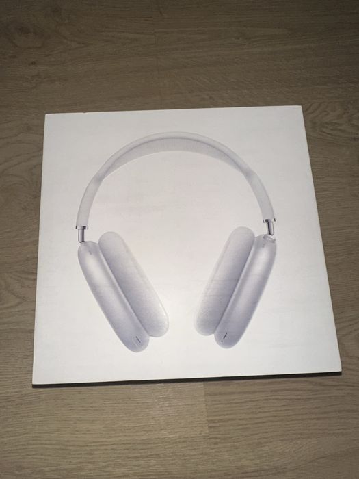 AirPods Max , стильні бездротові навушники