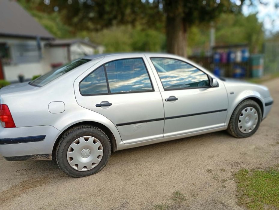 VW Bora 1,6 benzyna