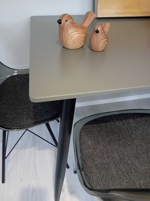 Mesa cozinha/sala + 4 cadeiras Homa 140cm X 70 cm