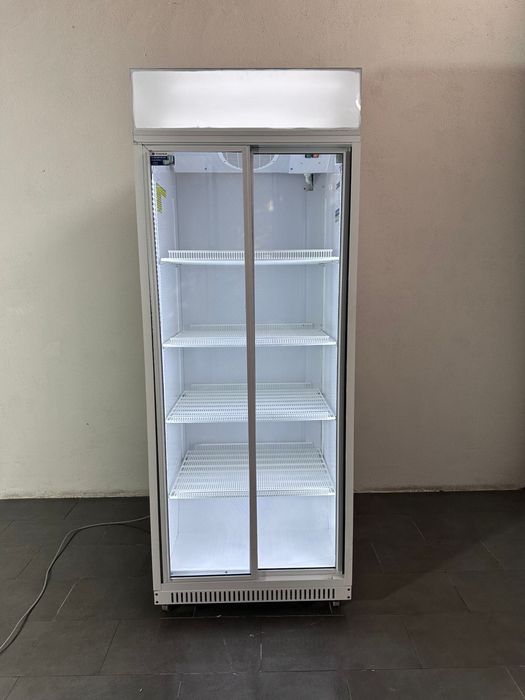 Witryna chlodziarka lodowka 90 cm do napoi i nabialu