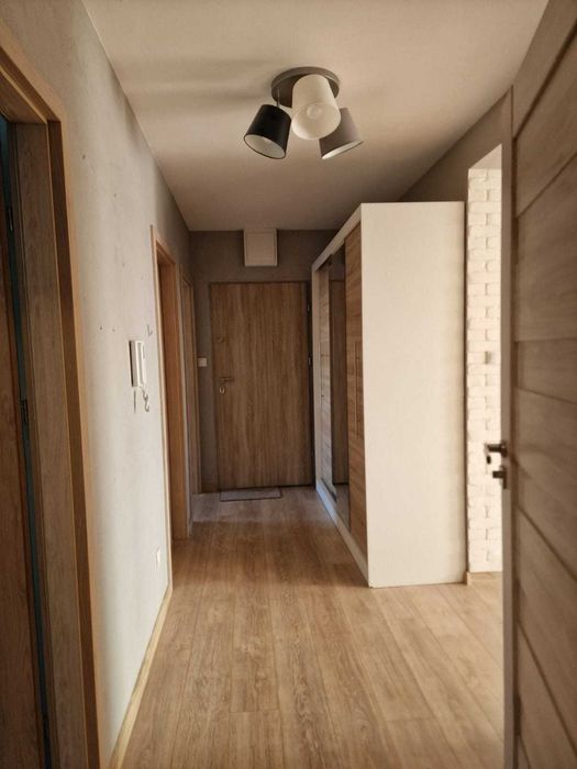 3-pokojowe mieszkanie z balkonem - Widok 2