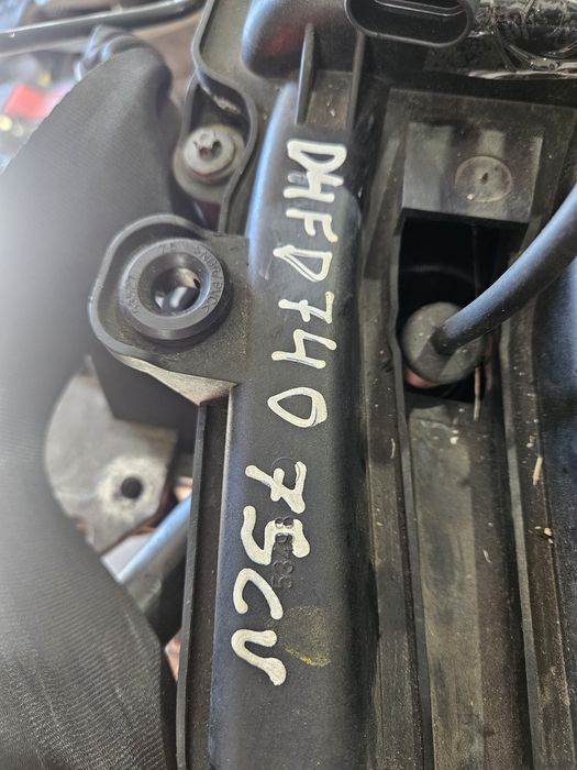 Renault clio 3 motor 1.2 gasolina ref DHFD740-75cv