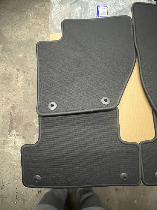 Dywaniki welurowe do volvo v40