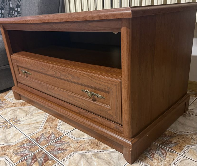 Szafka pod telewizor