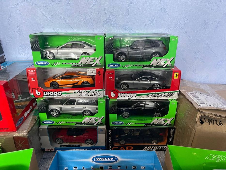 Машинки модельки 1.24 Welly maisto 1.18 колекційні