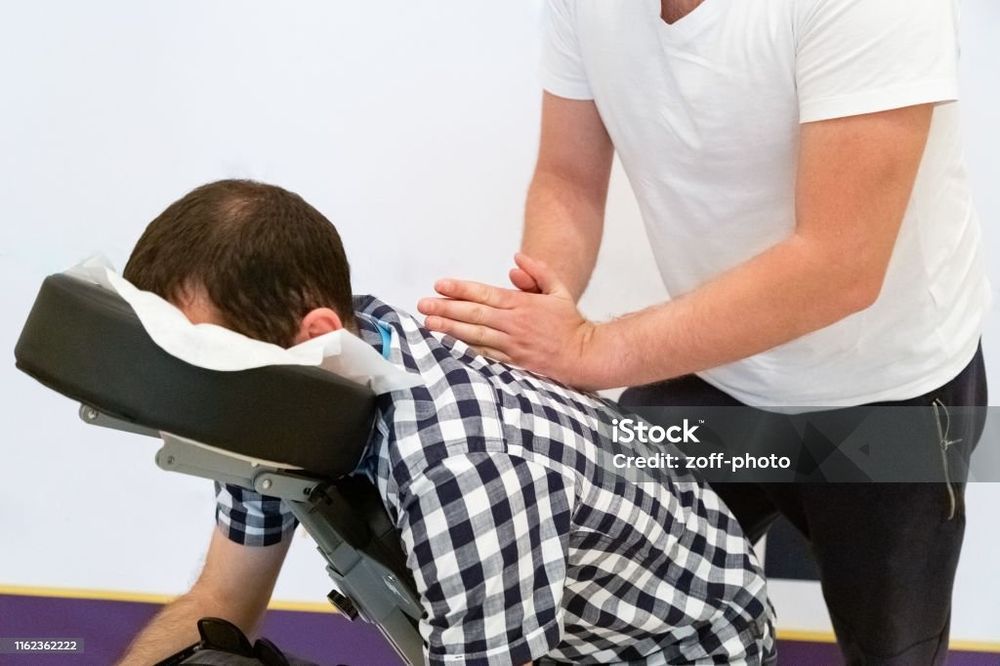 Massagista  Masculino