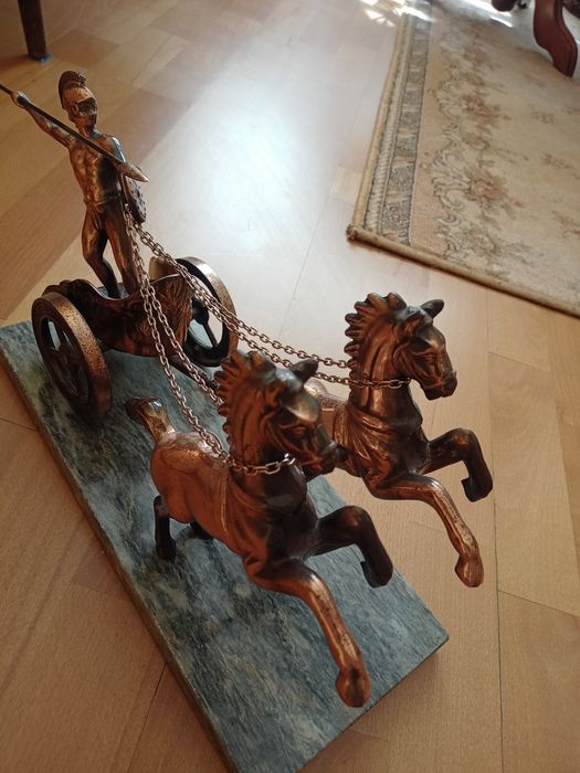 Figura rydwan Okazja rzymski ,gladiator,rzeźba dekoracja