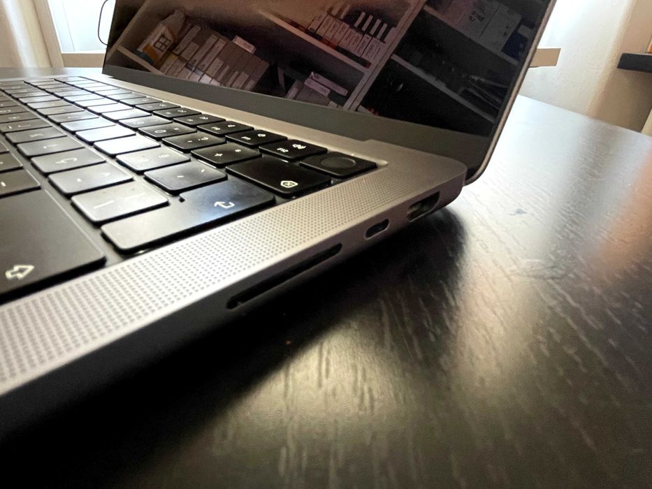 MacBook Pro 14" M1 Pro 2021 | 16GB RAM | 512GB SSD
