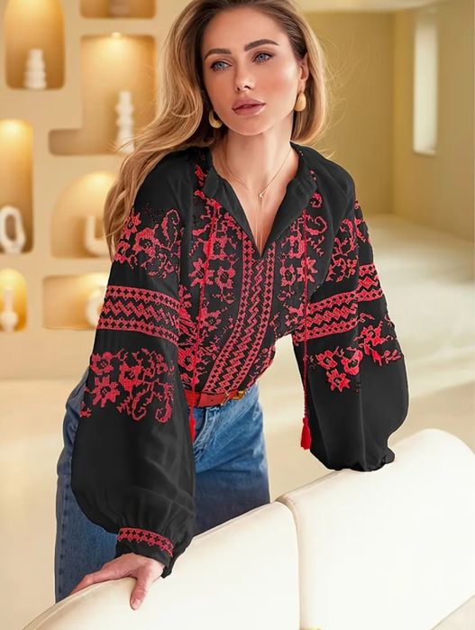 Блуза в стилі вишиванки