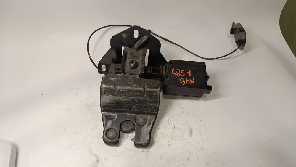 BMW 5 Touring (E39) Trunk Lock / Latch