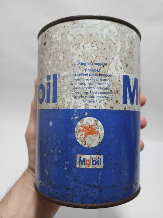 Antiga lata de oleo - Mobiloil - Motor