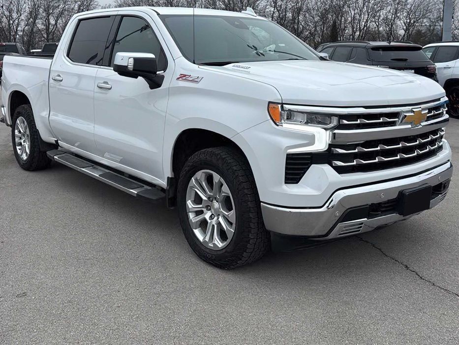 Chevrolet Silverado      2024