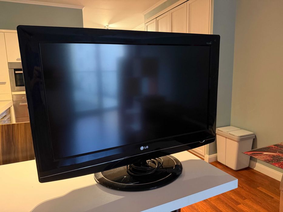 Telewizor LG 32" (32LG5700)
