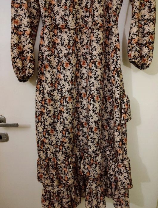 Sukienka maxi w kwiatuszki