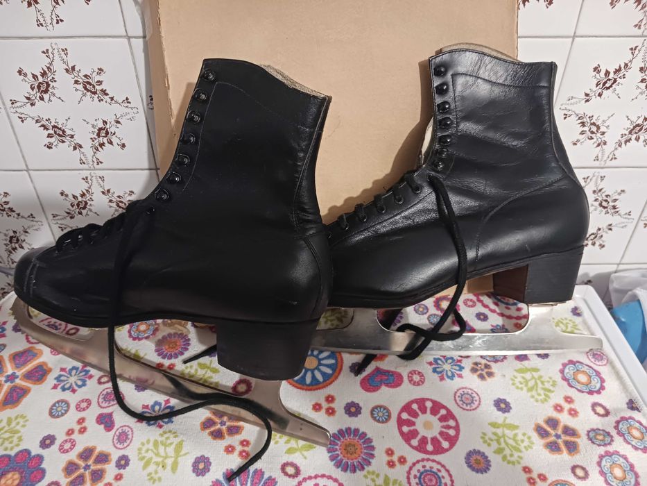 Łyżwy figurowe sprzedam