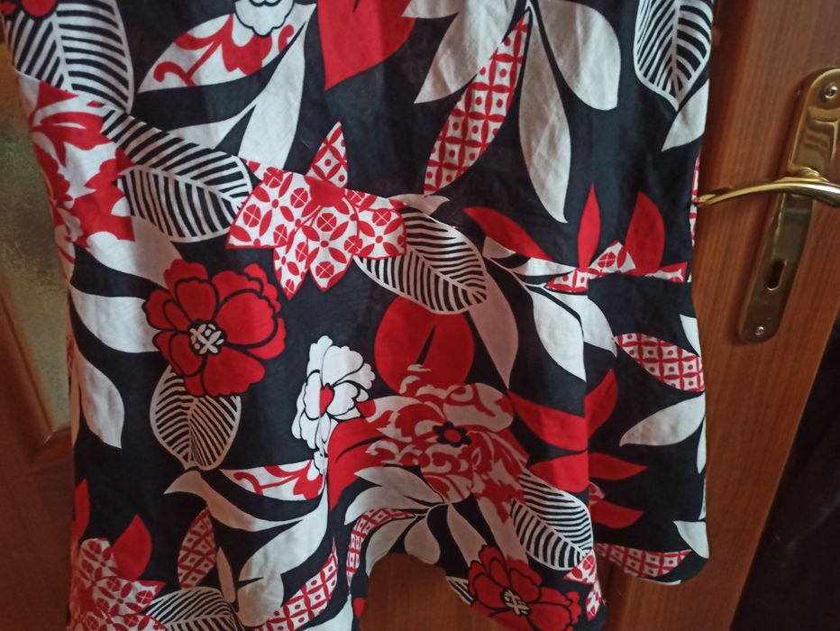 Lniana sukienka w kwiaty