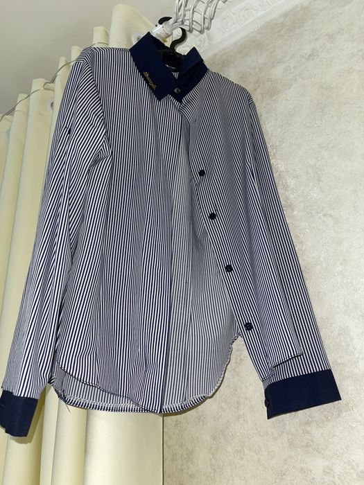 Продам рубашку в хоршому стані