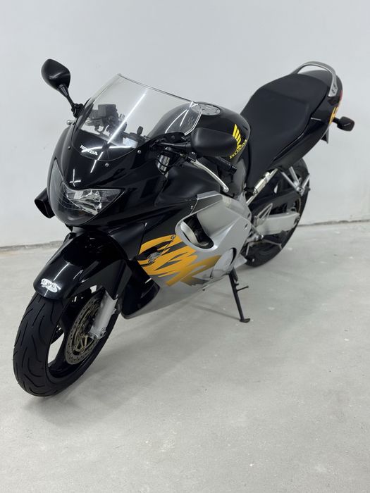 Honda cbr 600 f4