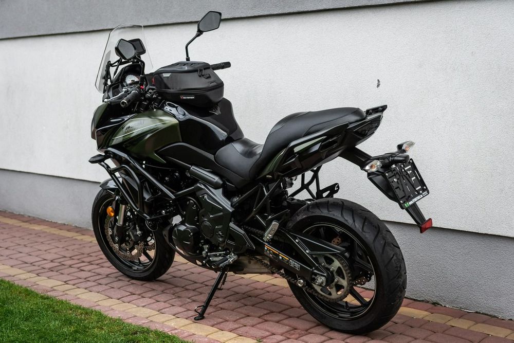 alt