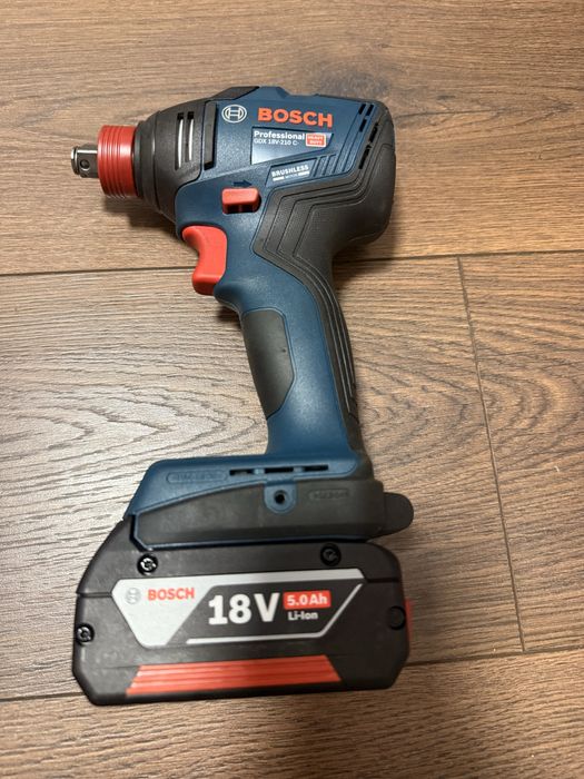 Klucz udarowy Bosch GDX 18v-210C