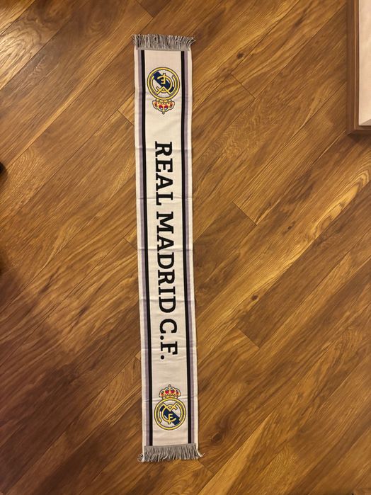 Oryginalny szalik Real Madrid