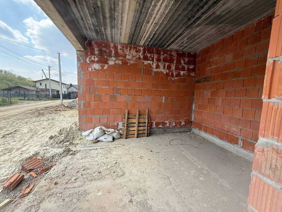 Великий таунхаус з земелею 15 м в Опришівцях
