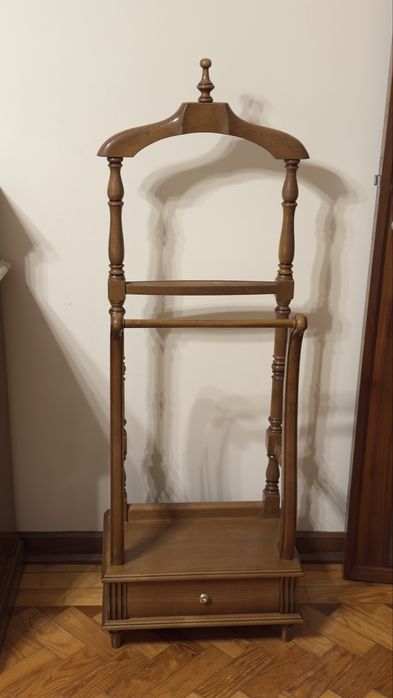 Bengaleiro para quarto