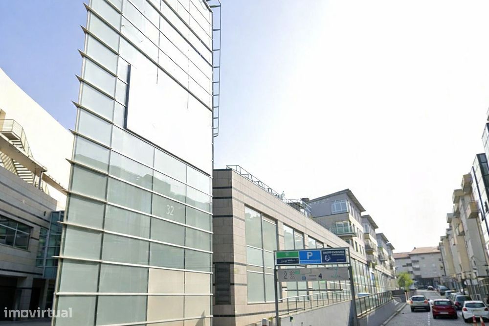 Apartamento T2 com Terraço – Zona do Fórum Viseu