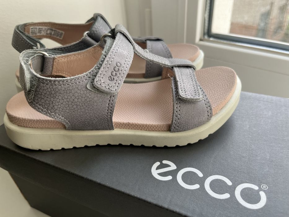 Босоніжки (сандалі) Ессо 30 р.