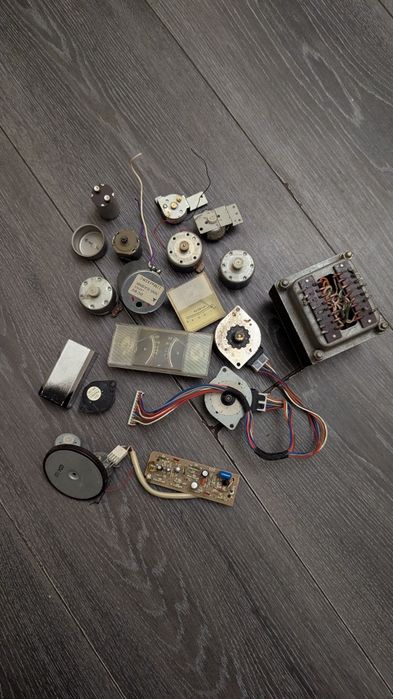 Мікро двигуни / електро мотори — для ремонту, моделей, техніки