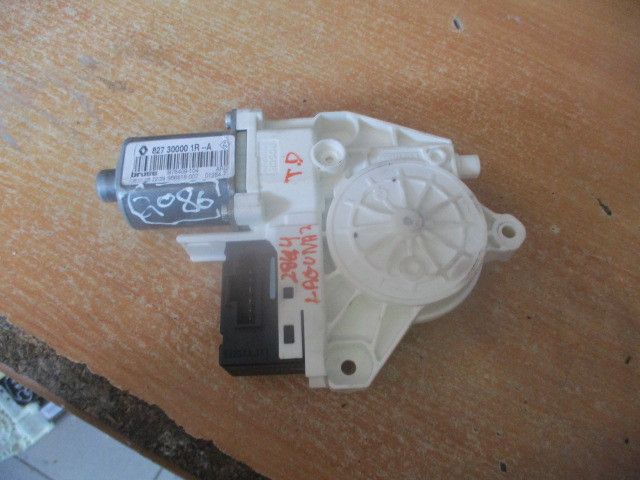 Motor vidro trás direito RENAULT Laguna III (BT0/1)