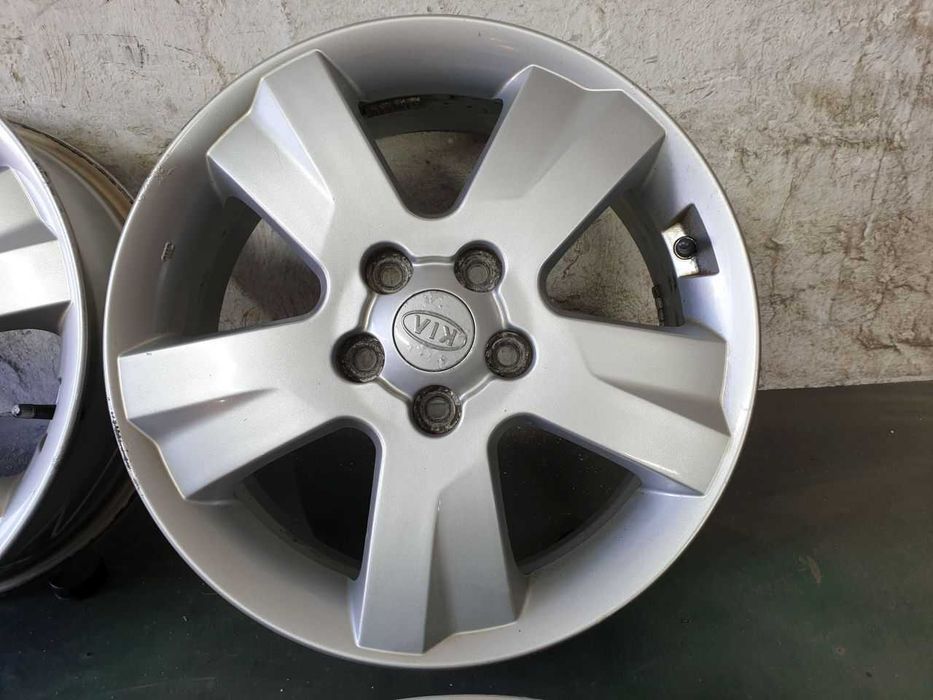 Felgi aluminiowe Hyundai Kia R17 5x114,3 17X6,5J ET 54 centr 67,1mm